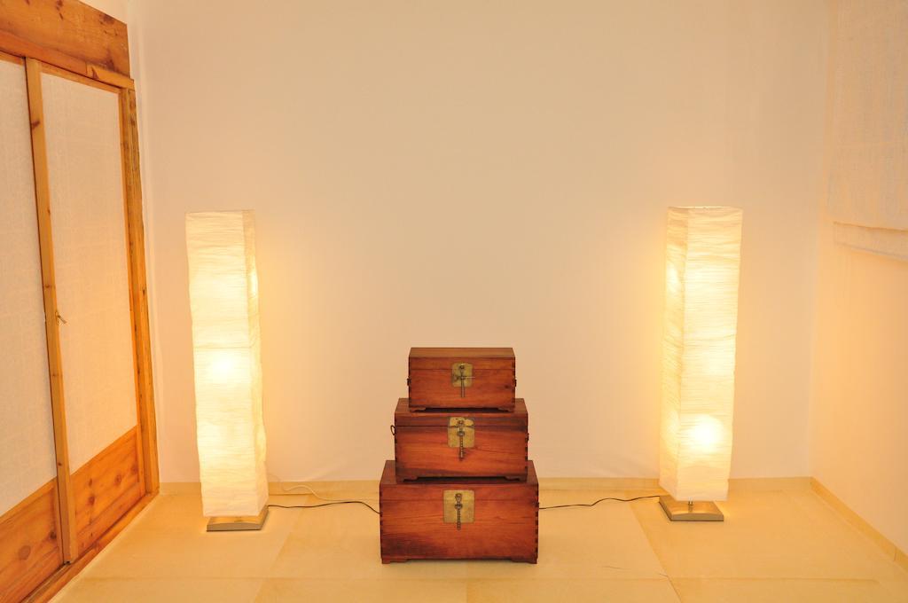 Hueahn Hanok Guesthouse Seoul Rum bild