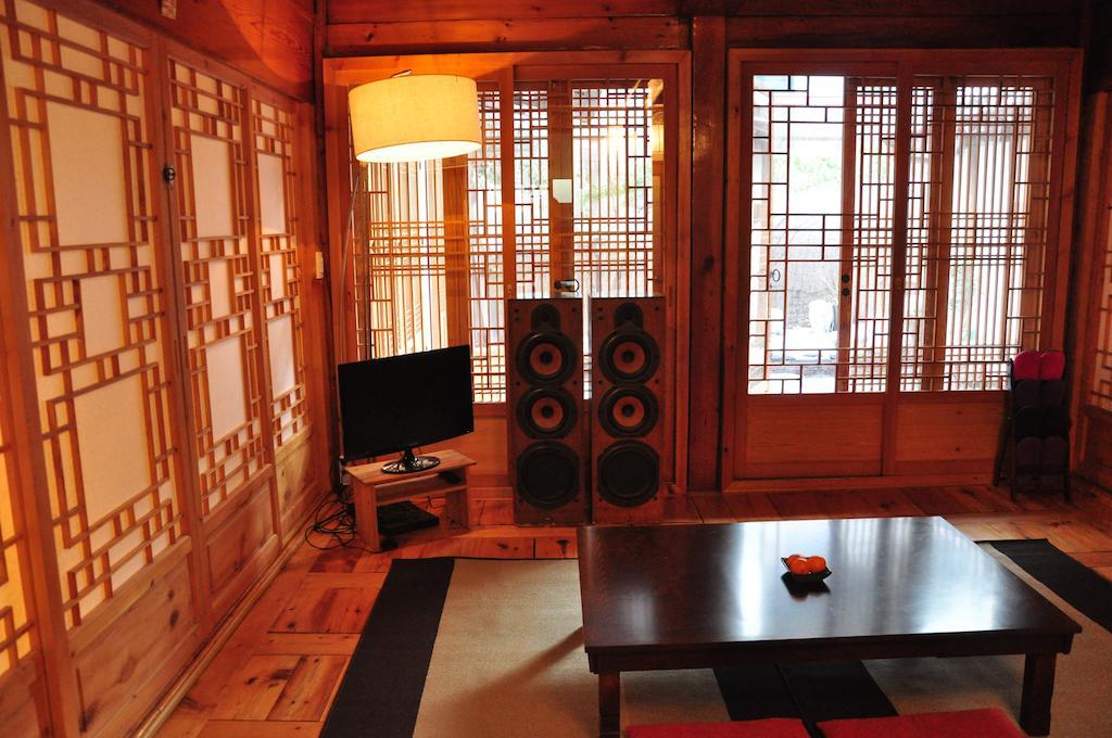 Hueahn Hanok Guesthouse Seoul Exteriör bild
