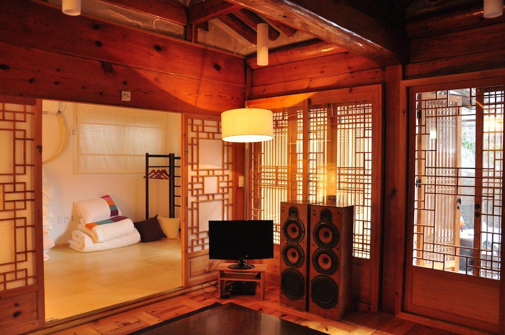Hueahn Hanok Guesthouse Seoul Exteriör bild